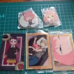 SPY×FAMILYカードアクリルキーホルダーセットアーニャ
