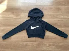 Nike Kids ブラック ロゴパーカー クロックトップ 130cm
