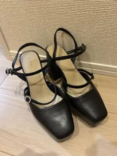 ビジューバックルプラットフォームパンプス　ランダ　RANDA