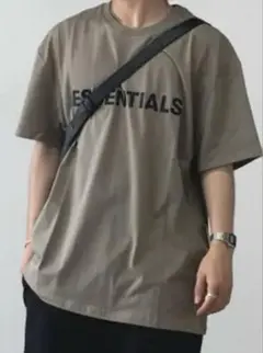 FOG ESSENTIALS / FRONT LOGO BOXY TEE SS