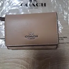 日本限定モデル！新品 COACH コーチ 名刺入れ カードケース ベージュ