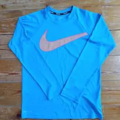 ナイキ ラッシュガード