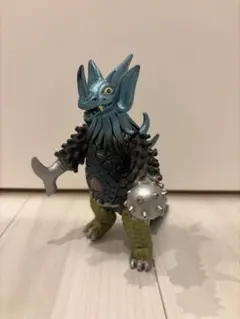 バンダイ ウルトラ怪獣シリーズ暴君怪獣タイラントのソフビ人形 1984年