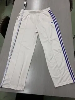 adidas original トラックパンツ