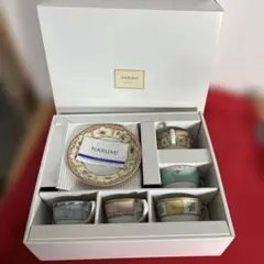 新品未使用NARUMI 5客アソート皿 ティーカップセット41721-33459