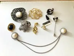 ★安心匿名配送★昭和、平成レトロ・ブローチ、ピンバッチ9点おまとめ品 ｔ