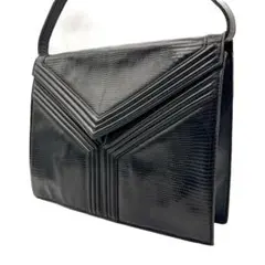 ブラック ショルダーバッグ