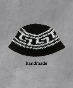クラッシャーハット　ブラックでホワイト　雷紋柄　バケットハット　男女兼用　バケハ