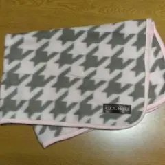 CECIL McBEEブランケット