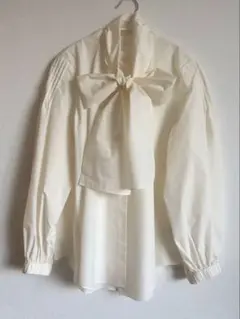 デパリエ フリルブラウス 38 depareille | Mercari