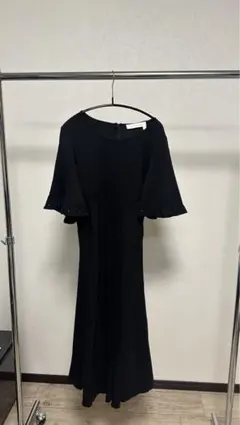19.See By Chloé ブラックロングワンピース 半袖サイズ38のサムネイル