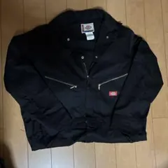 黒いオーバーオール・つなぎ