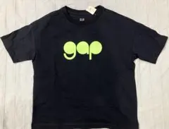 新品未使用ダグ付きGAP ネイビー ロゴ Tシャツ 130cm