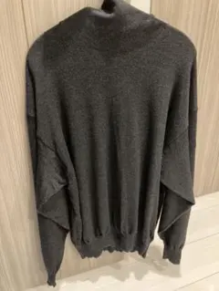 【HugoBossハイネック L】（高品質バージンウール100%）イタリア製