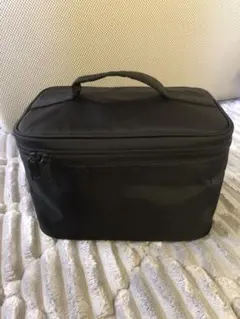 ナイロン素材のメイクボックス