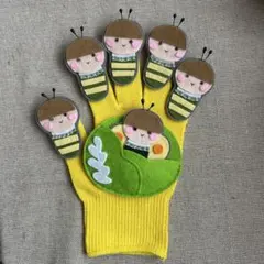 手袋シアター　キャベツの中から