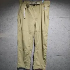 NIKE ACG ストレッチ入り ハイキングパンツ ベージュ Lサイズのサムネイル