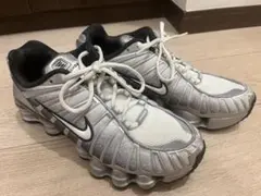 bansyou様 新品未使用 NIKE SHOX TL ウルフグレー 28 - メルカリ