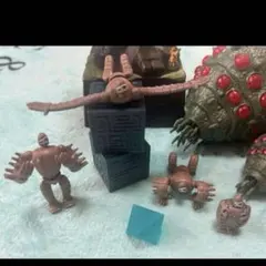 スタジオジブリ　天空の城　ラピュタ　ロボット兵　フィギュア　巨神兵　つむつむ