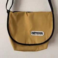 00s アウトドア　outdoor ショルダーバック　黄色　メッセンジャーバックのサムネイル