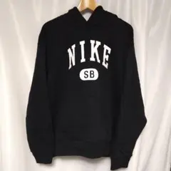 【未使用】NIKE SB ブラック パーカー　XLサイズのサムネイル