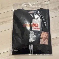 ロゼ rose rosie ロージー　tシャツ　黒　ブラック ROSÉ - rosie Oversized T-Shirt (Black) [rosie APT Official MD] - K