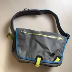 THE NORTH FACE メッセンジャーバッグ グレー　ショルダーバッグ