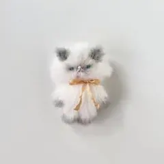 グレーと白　こねこ　猫　ぬいぐるみ　ハンドメイド　作家　アートドール　a
