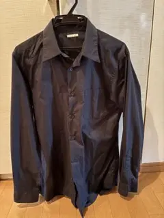 ブラック　長袖シャツ 胸ポケット付き