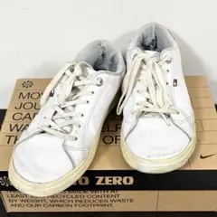 Item thumbnail for item 0dfbee8e-d207-4820-a5dd-e11c8773c70e