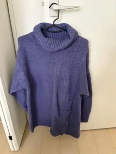 パープル タートルネックセーター