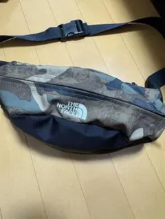 THE NORTH FACE 迷彩ボディバッグ ノースフェイス　ＮＭ７２２０４
