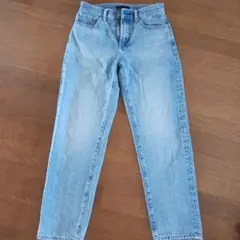 UNIQLO ライトブルー ストレートジーンズ