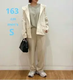 ユニクロ　マウンテンパーカー