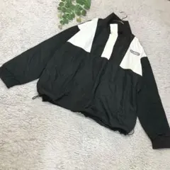 ナイロンプルオーバー　ホワイト　ブラック　Ｆ　薄手