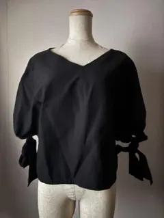 yori バックフレアオーバーカットソー フリル裾 半袖Tシャツ ブラック