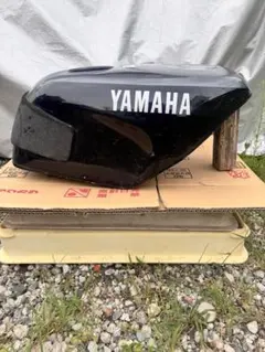 ア*ン様 ヤマハ純正　RZ350R用タンク　当時物❗️珍品‼️1983年 ア*ン様 ヤマハ純正 RZ350R用タンク 当時物❗️珍品‼️1983年 - メルカリ