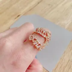 【ほぼ未使用・匿名配送】 キラキラビジュー リング 指輪 おしゃれ かわいい