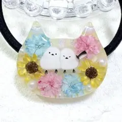 セキセイインコと花咲くハートのレジンヘアゴム 加工方法変更可 - メルカリ