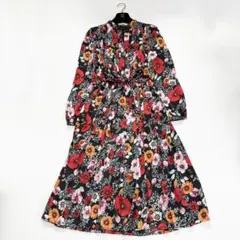 【美品✨】ソブ　オリジナルマットサテンワンピース　38 花柄　プリーツのサムネイル