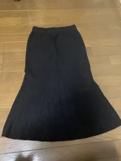 薄手ニット　タイトフレア　マーメイド　スカート　ブラック　黒
