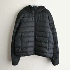 adidas アディダス　フーデッド ダウンジャケット