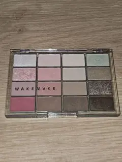 wakemake(ウェイクメイク)ソフトブラーリング アイパレット 21のサムネイル