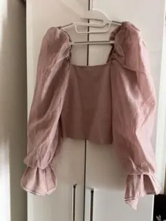 送料込み! ZARA ピンク パフスリーブ クロップド丈 トップス