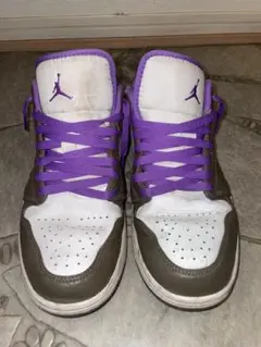 Jordan ローカット スニーカー ブラウン/ホワイト/パープル