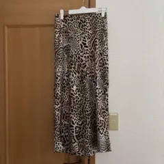 ZARA レオパードサテンスカート
