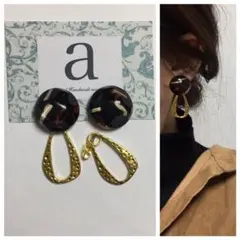 1054 2way☺︎レトロ柄のブラックゴールドピアス×変形フープ☺︎