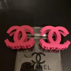 CHANELヘアクリップ2個 ノベルティ