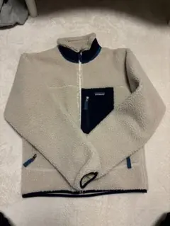 patagonia フリースアウター XS ベージュ・ネイビー