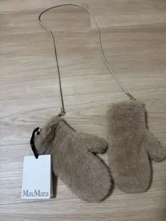 MaxMara ベージュ ファーミトン SMのサムネイル